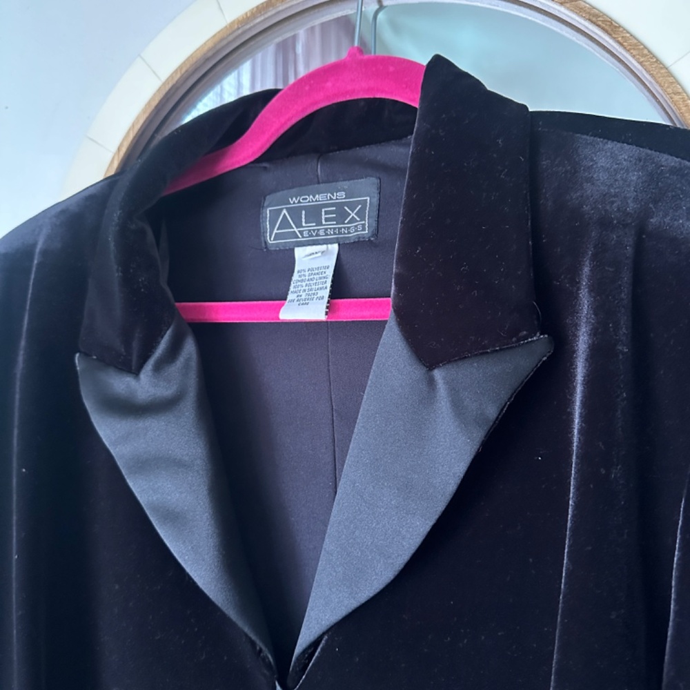 Alex Evenings Black Velvet Blazer size 2X - Picture 2 of 5
